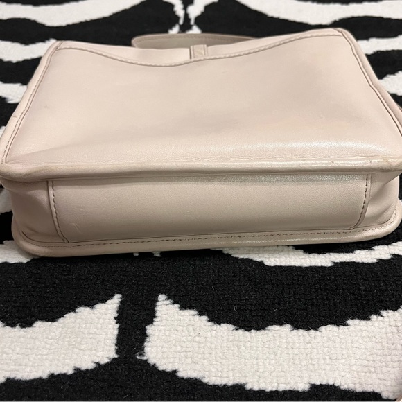 Marc by Marc Jacobs Blizzness Top Handle Satchel In Cream - Picture 15 of 16